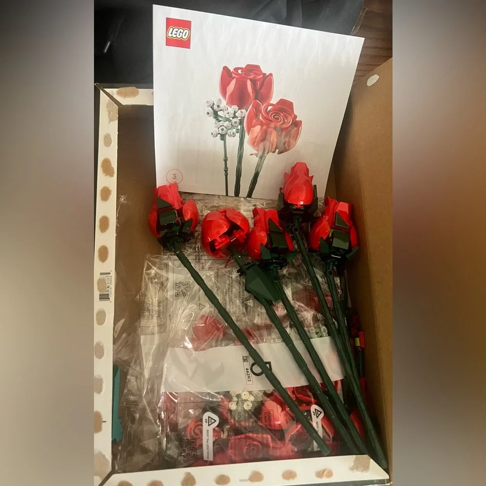 Lego - Bouquet of‎ Roses, Opened w/ partial assembly, Includes instructions